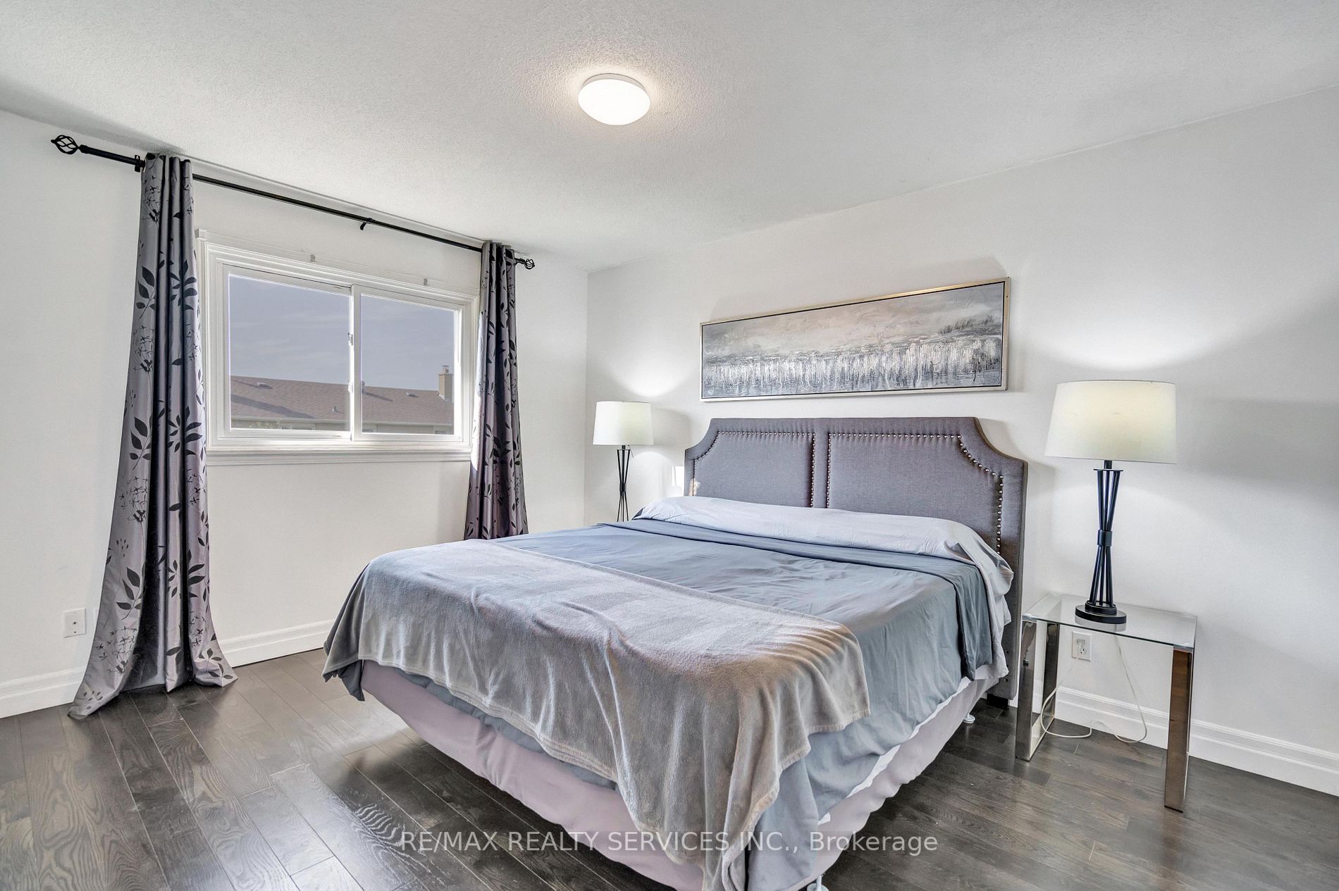 19 Nimrod Cres