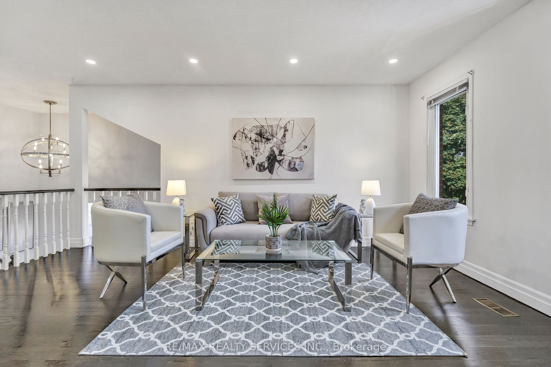 19 Nimrod Cres