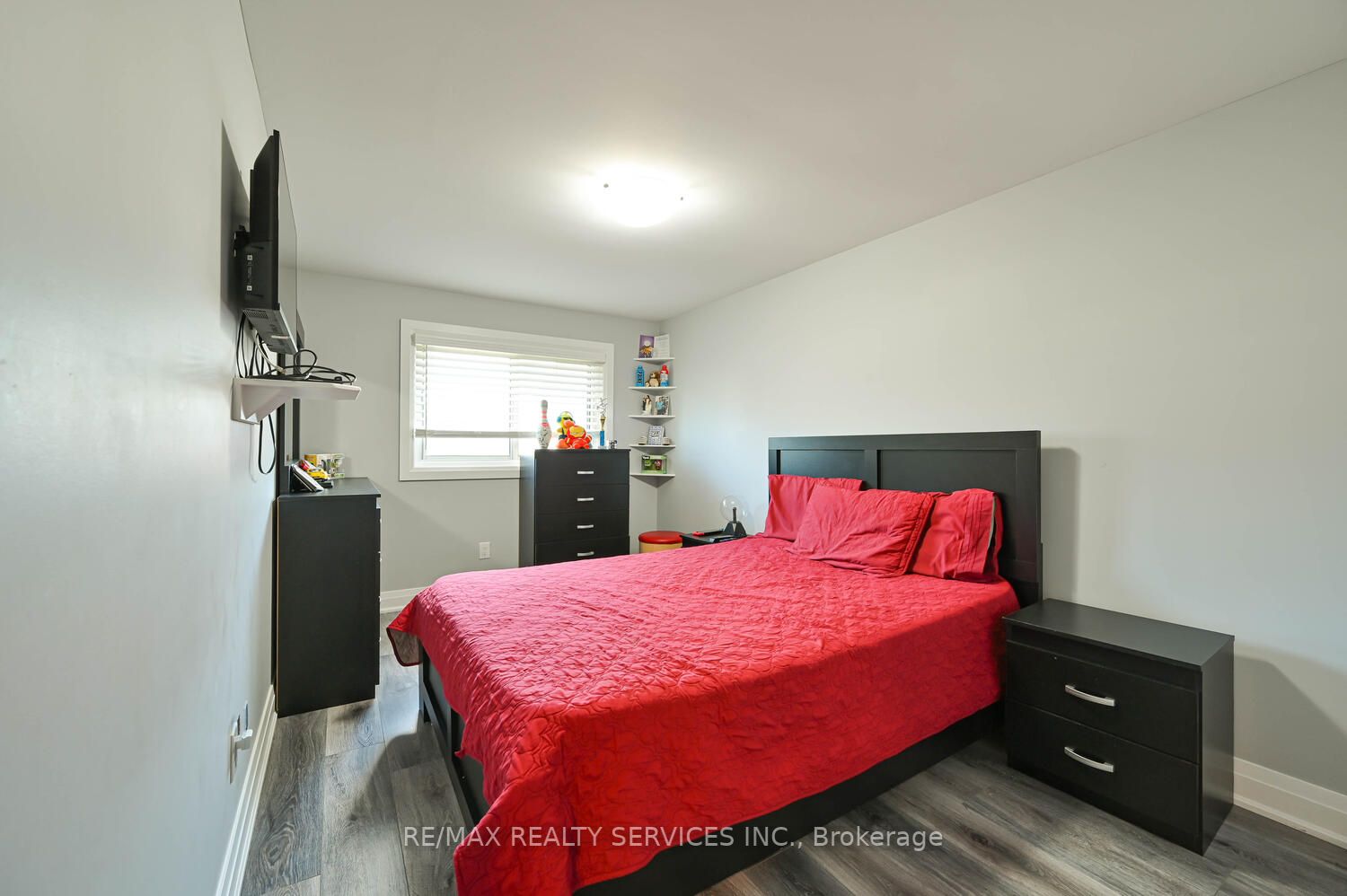 76 Carleton Pl, #76