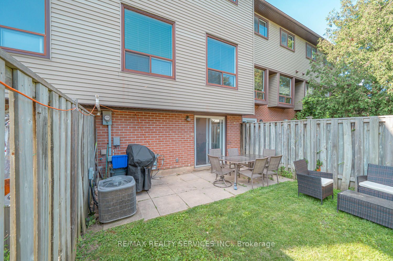 76 Carleton Pl, #76