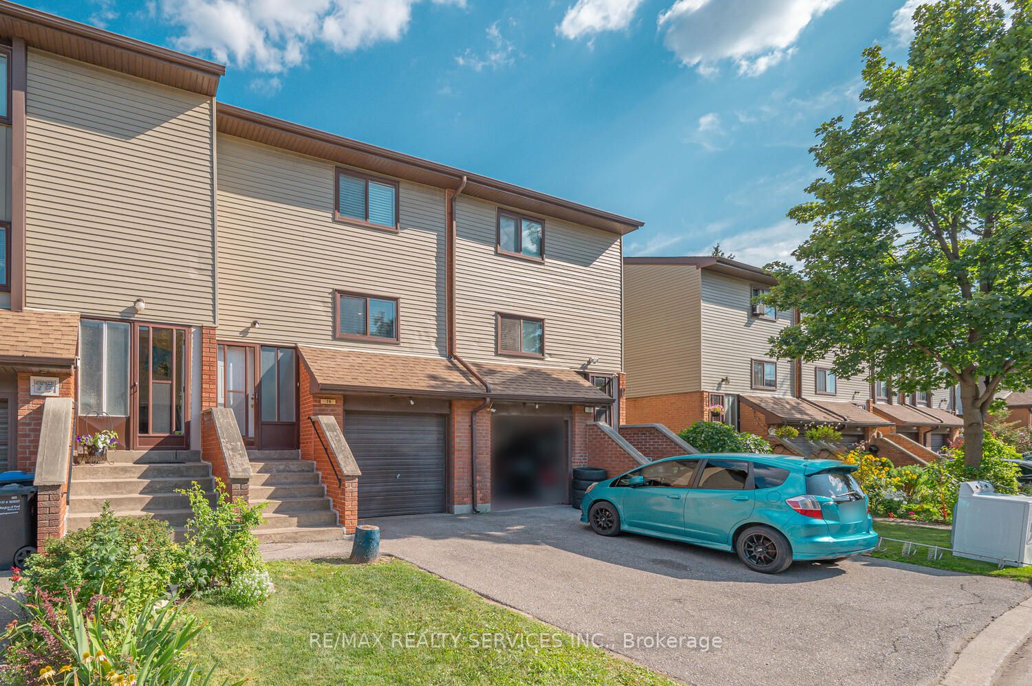 76 Carleton Pl, #76