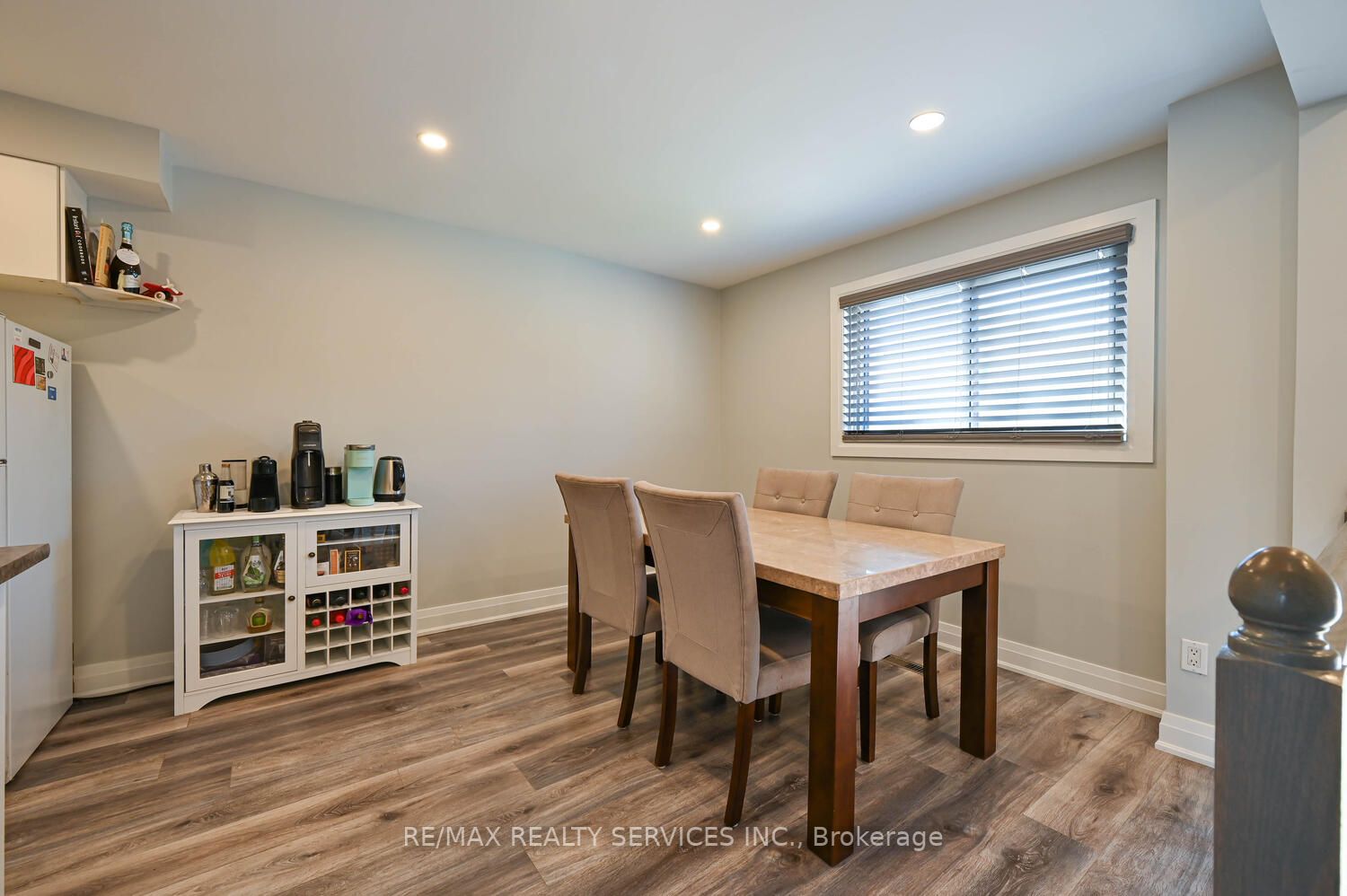 76 Carleton Pl, #76
