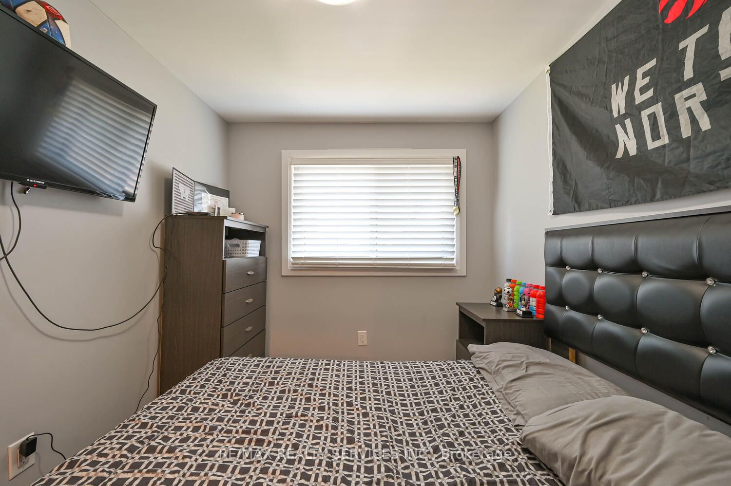 76 Carleton Pl, #76