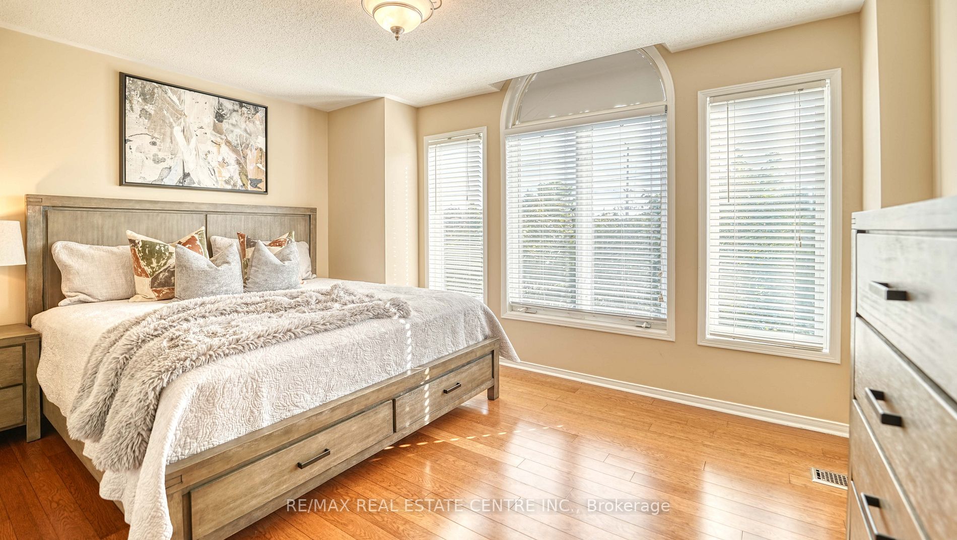 5985 Creditview Rd, #13