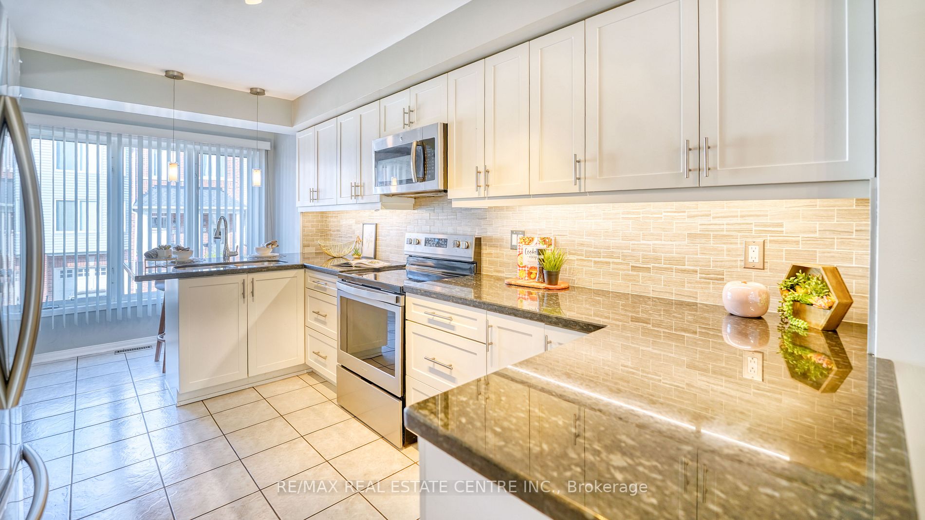 5985 Creditview Rd, #13