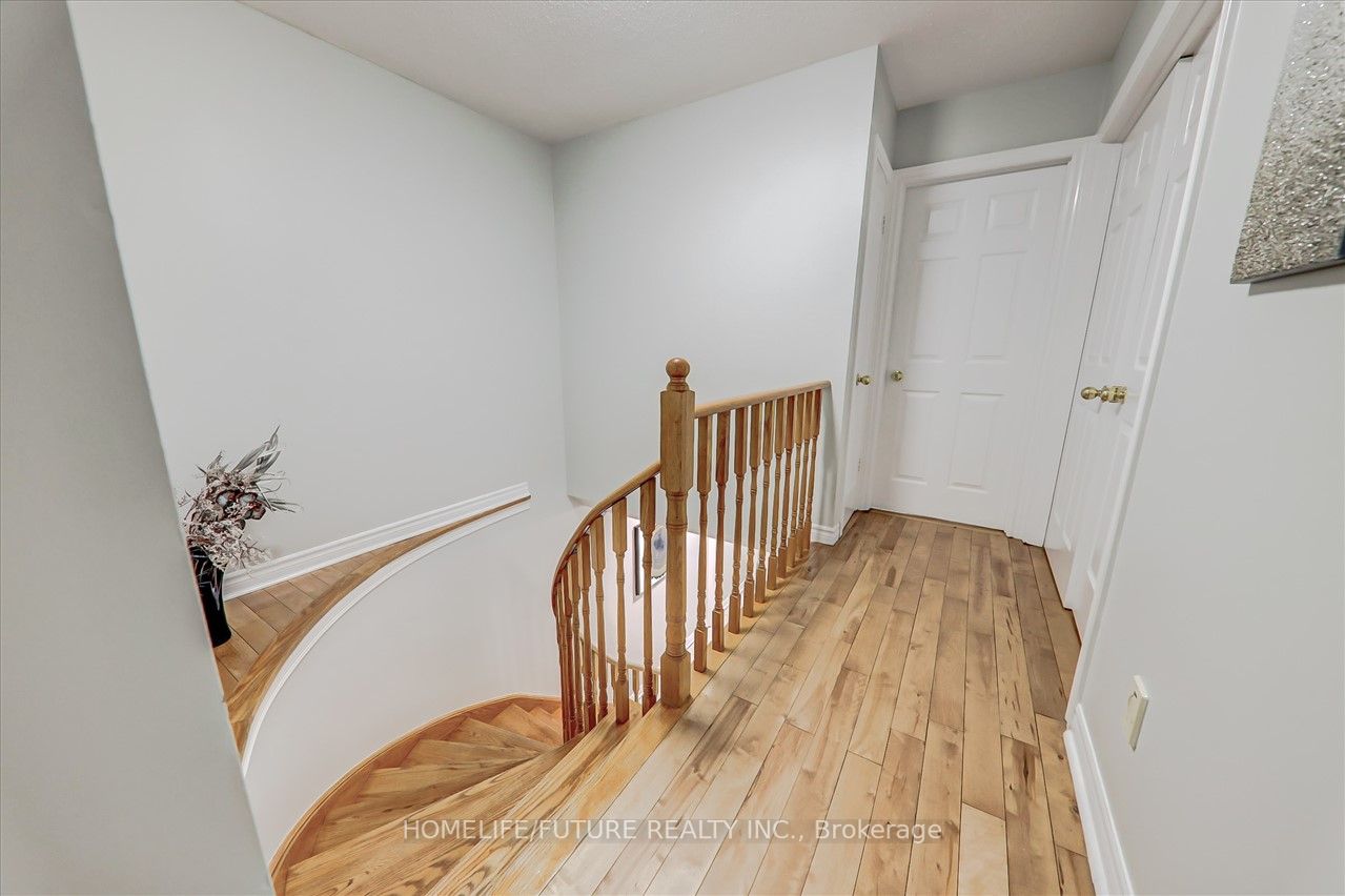 67 Candy Cres