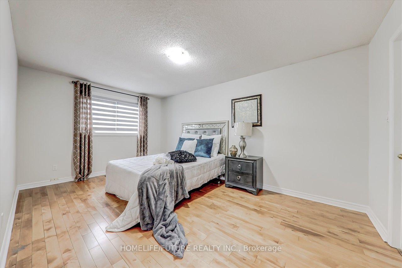 67 Candy Cres