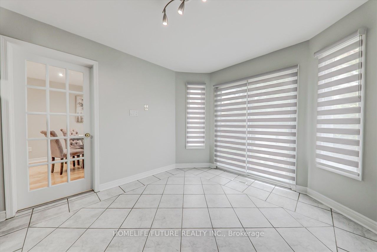 67 Candy Cres