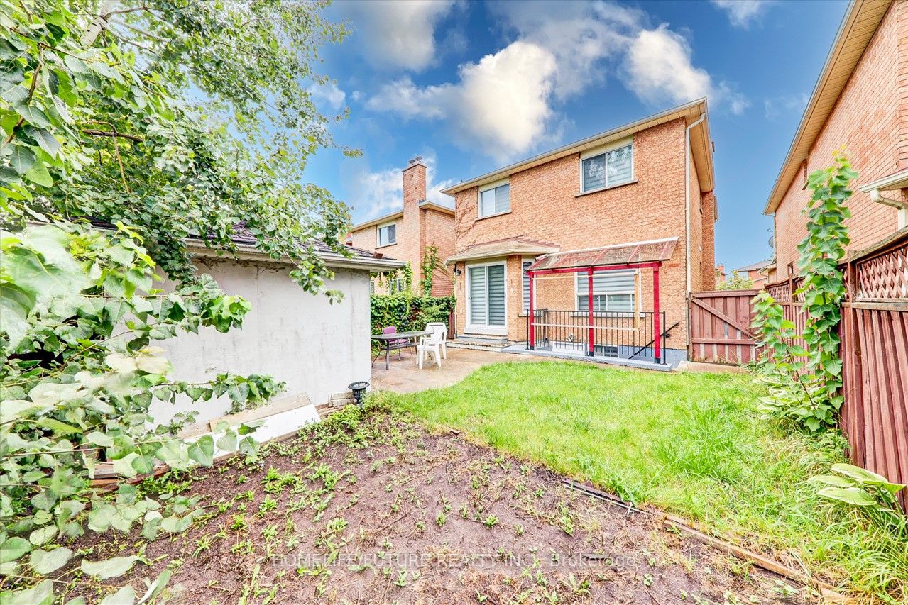 67 Candy Cres