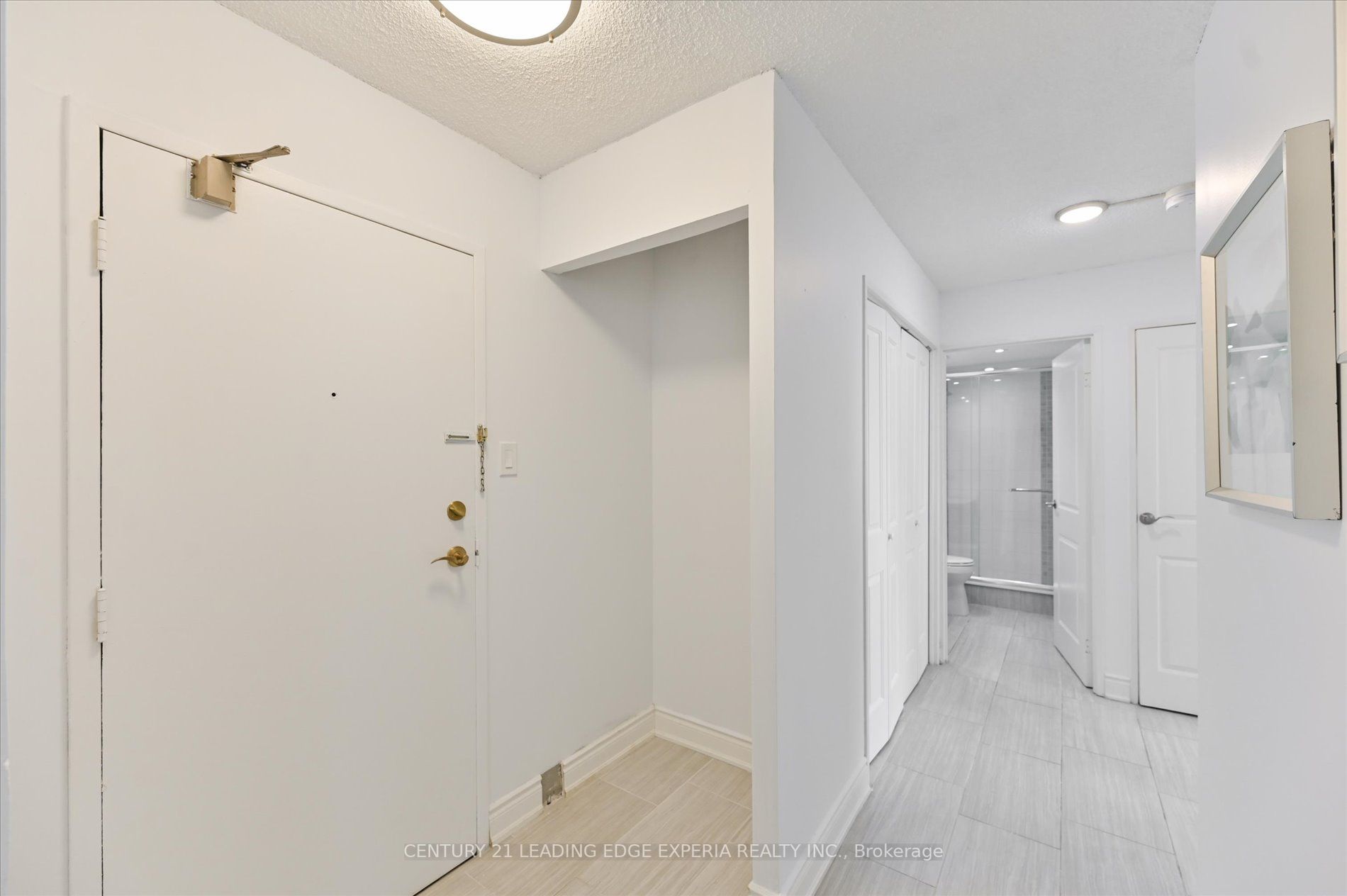 3590 Kaneff Cres, #604