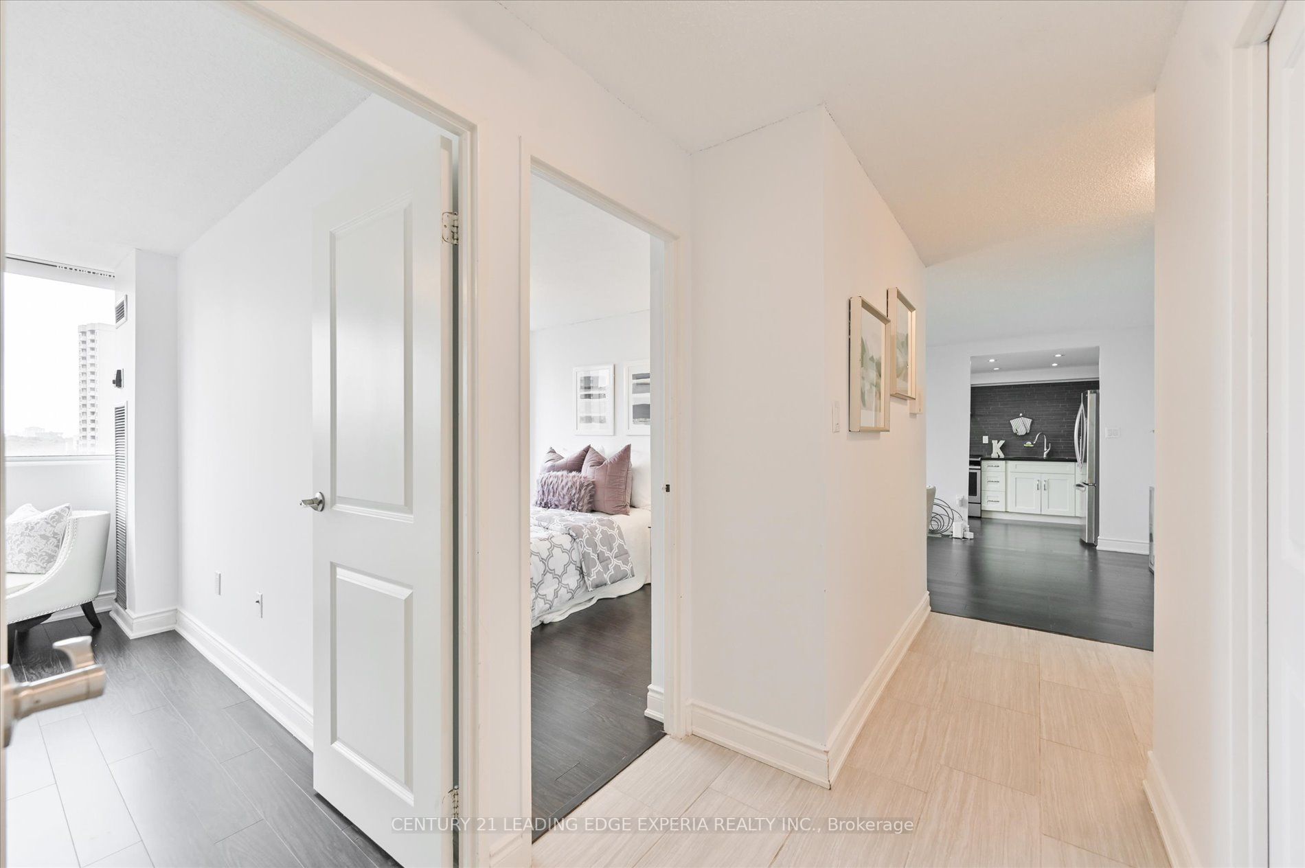 3590 Kaneff Cres, #604