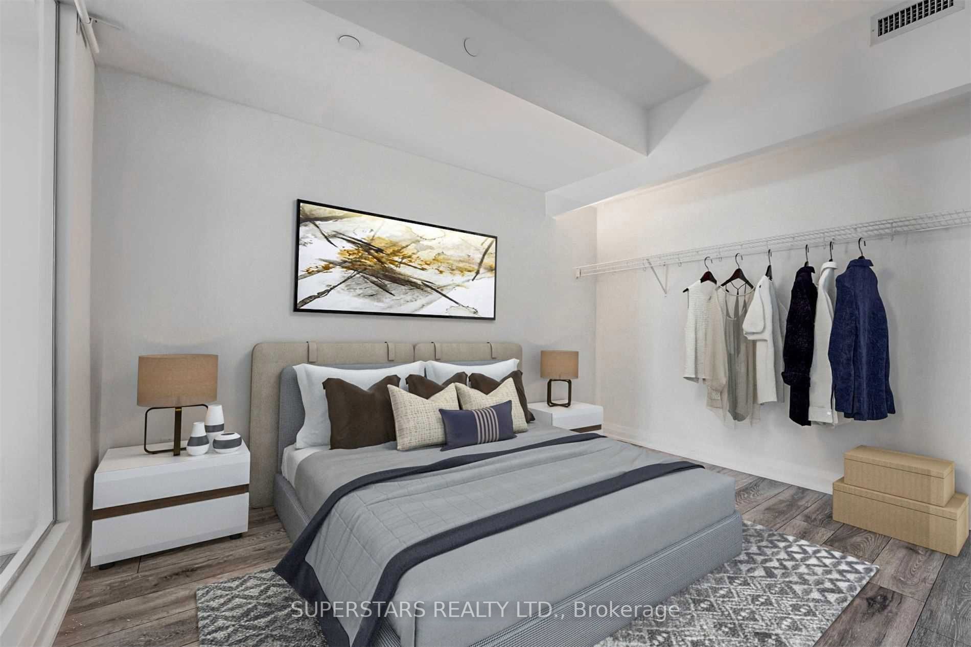 21 Park Street E, #1001