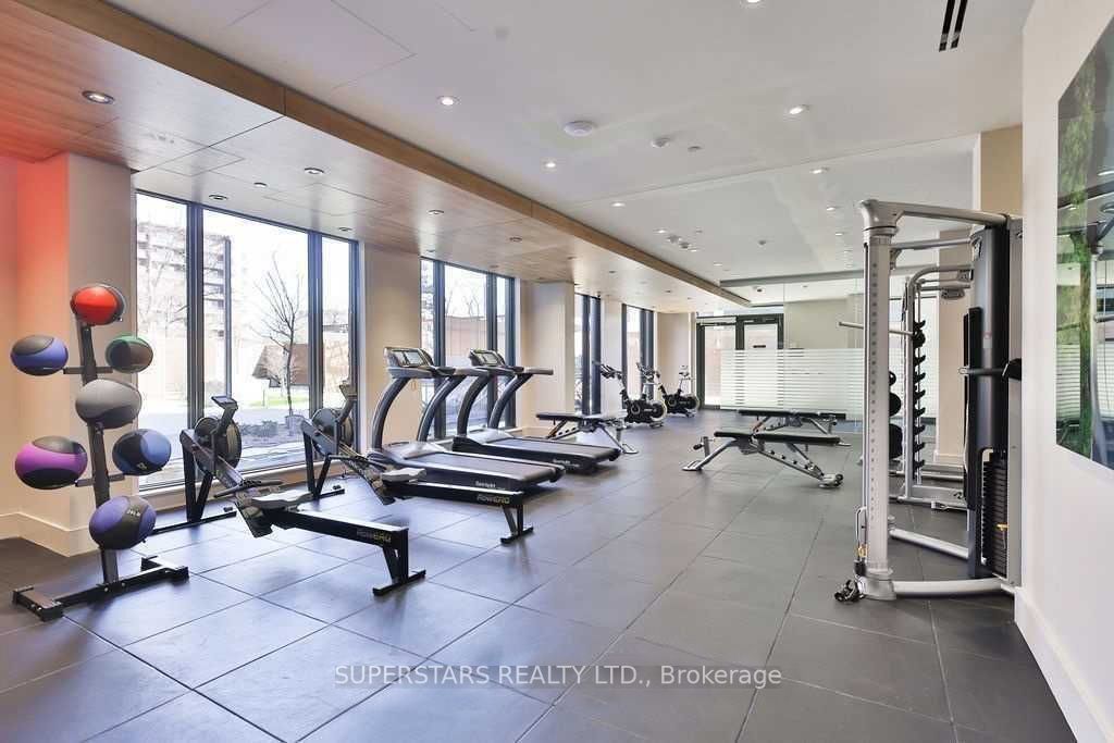 21 Park Street E, #1001