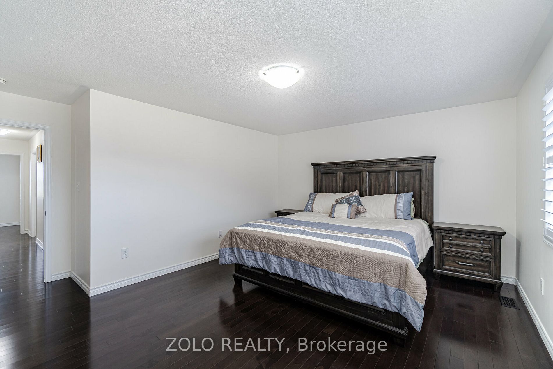 160 Thornbush Blvd