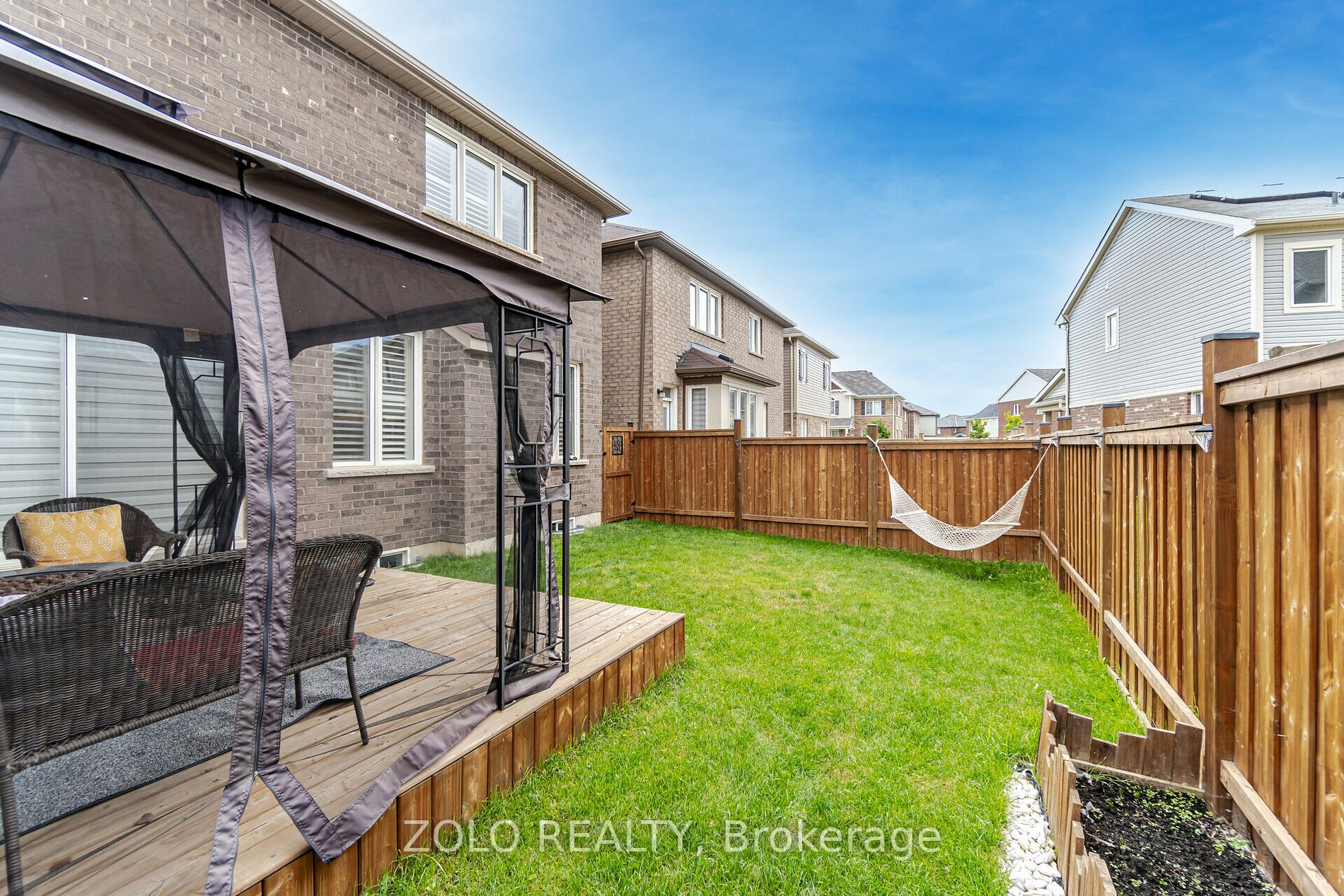160 Thornbush Blvd