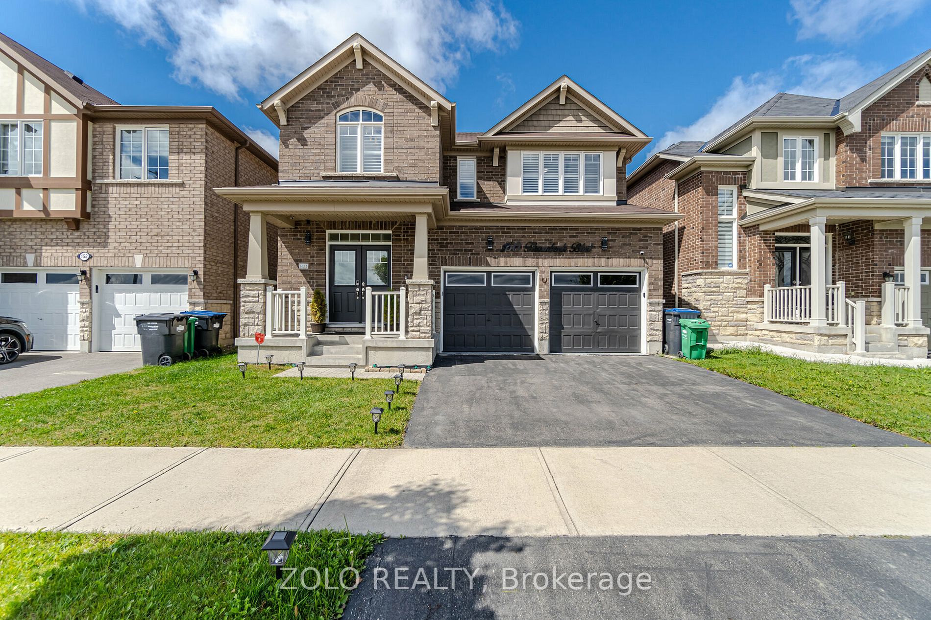 160 Thornbush Blvd