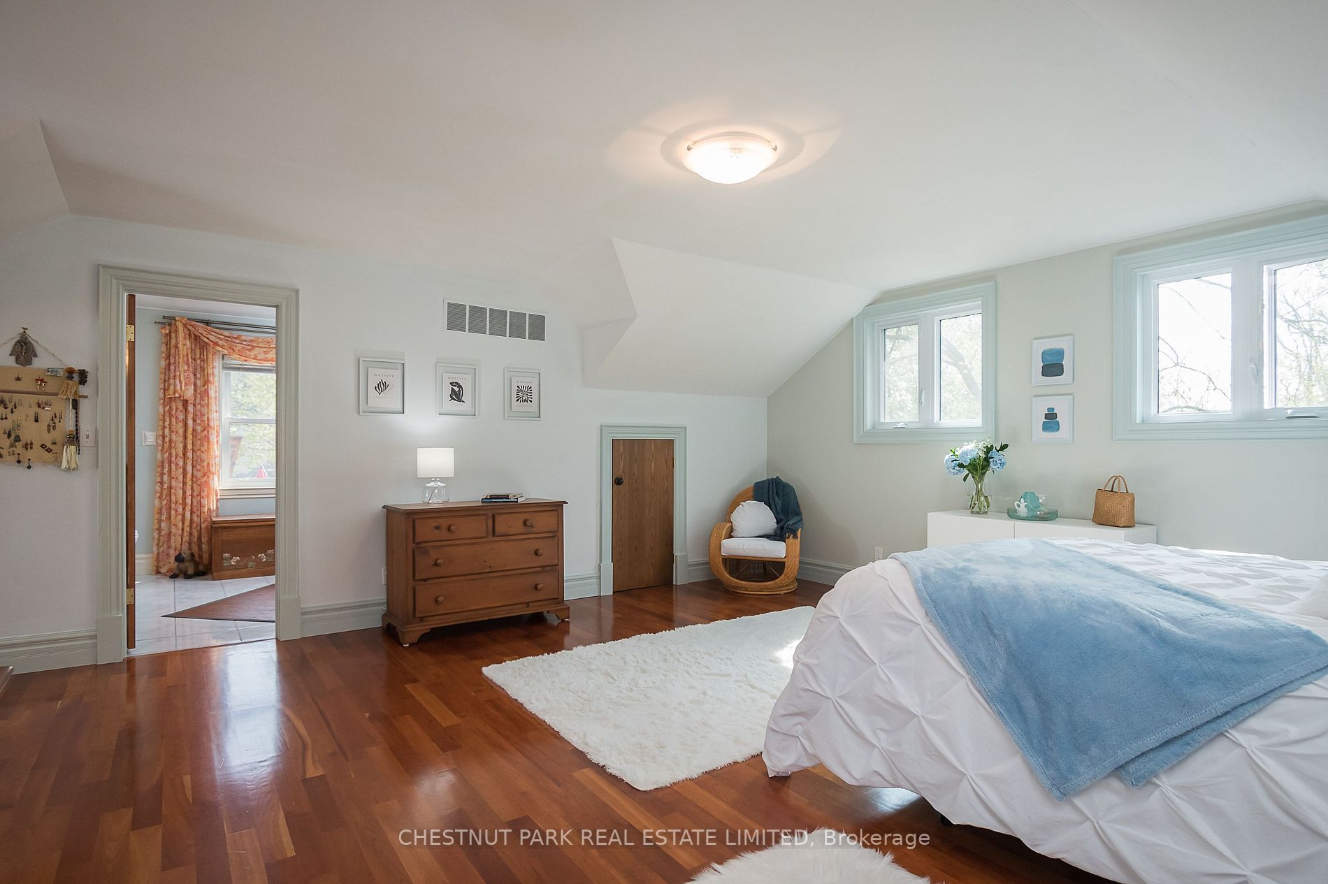 83 Church St E