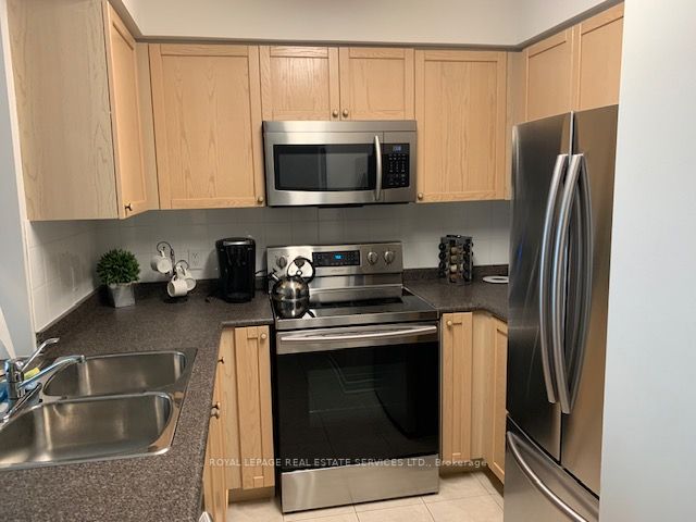 4879 Kimbermount Ave, #807