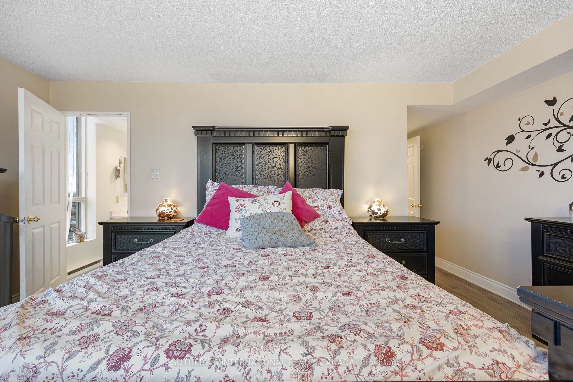 4460 Tucana Crt, #2004