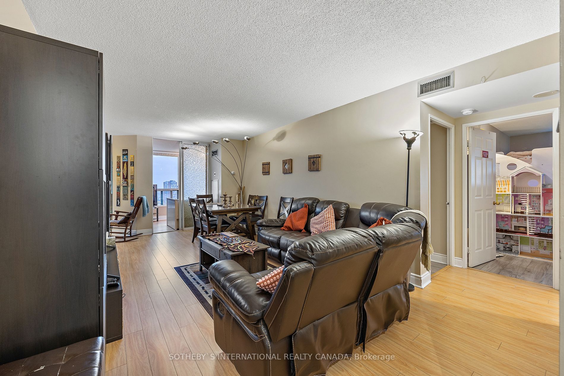 4460 Tucana Crt, #2004