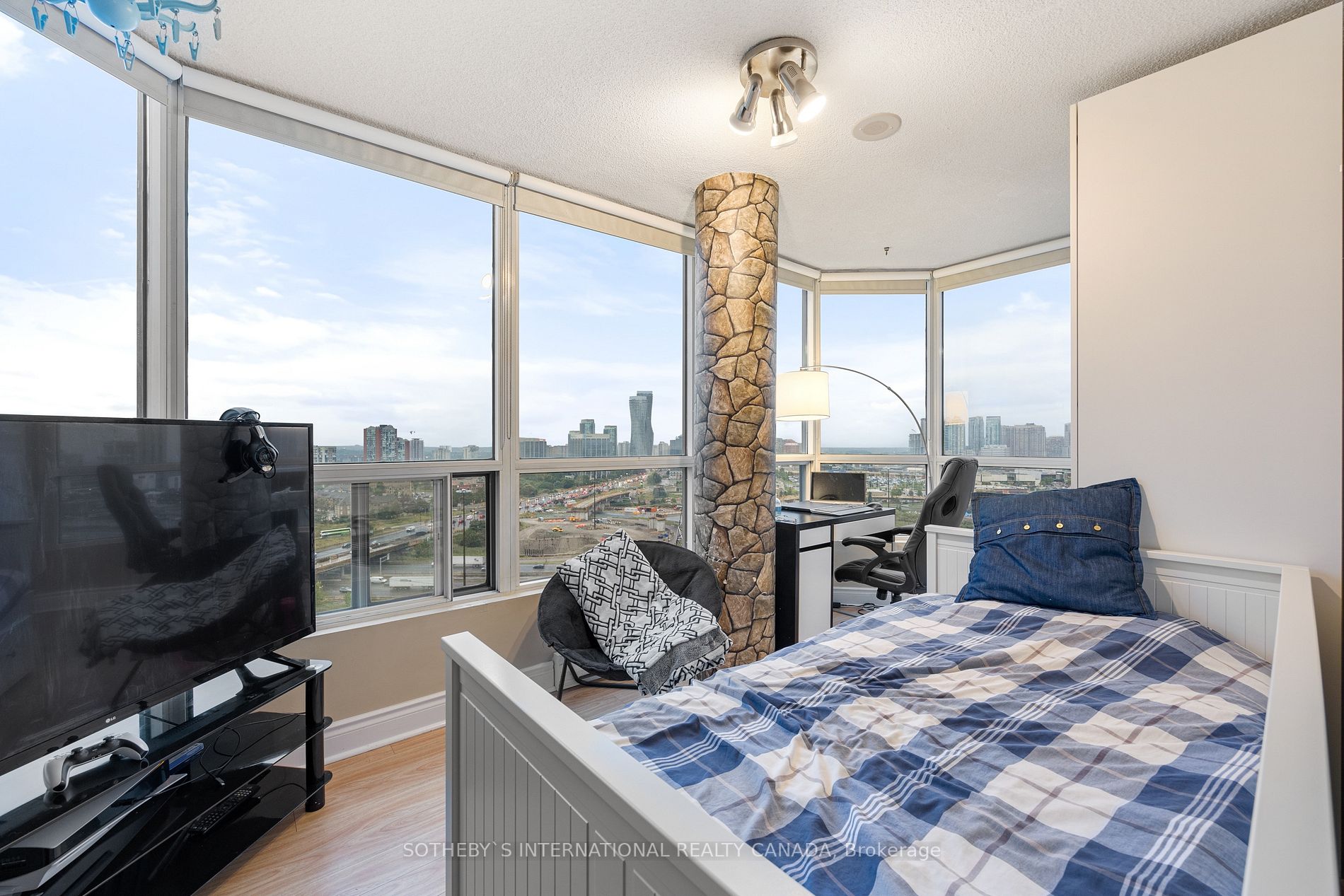 4460 Tucana Crt, #2004
