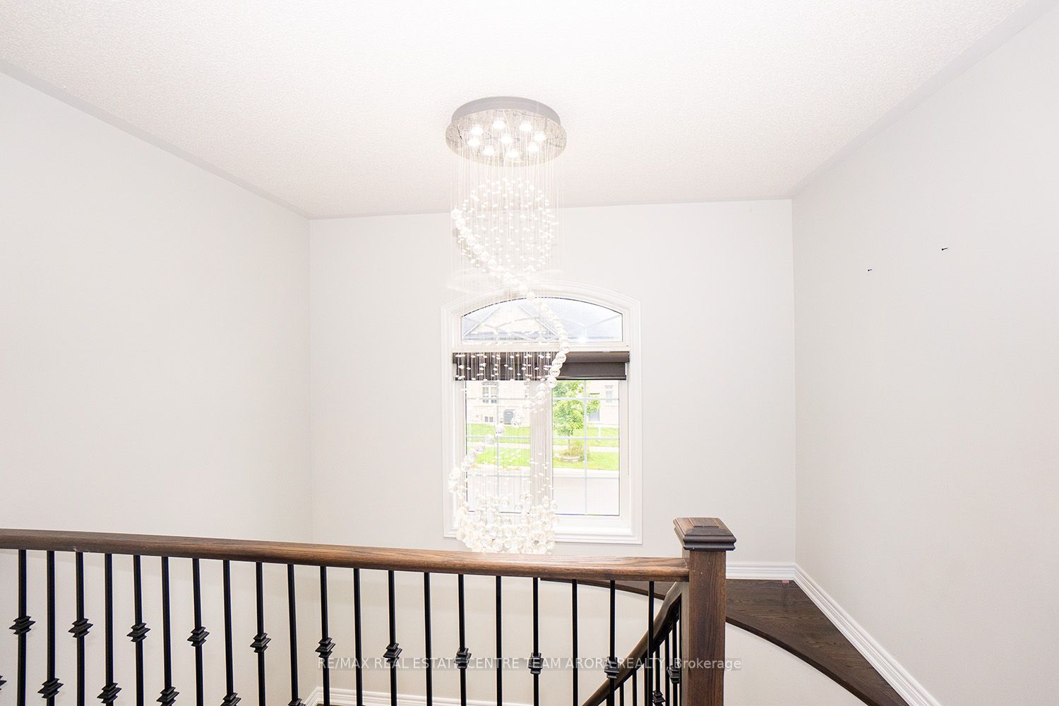 2 Kenora St