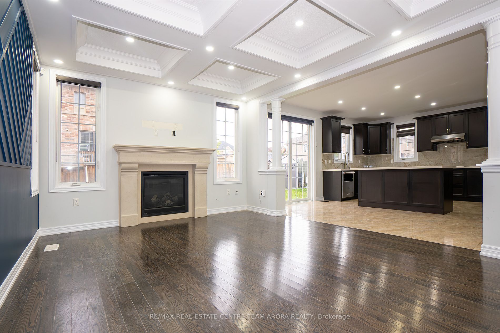 2 Kenora St