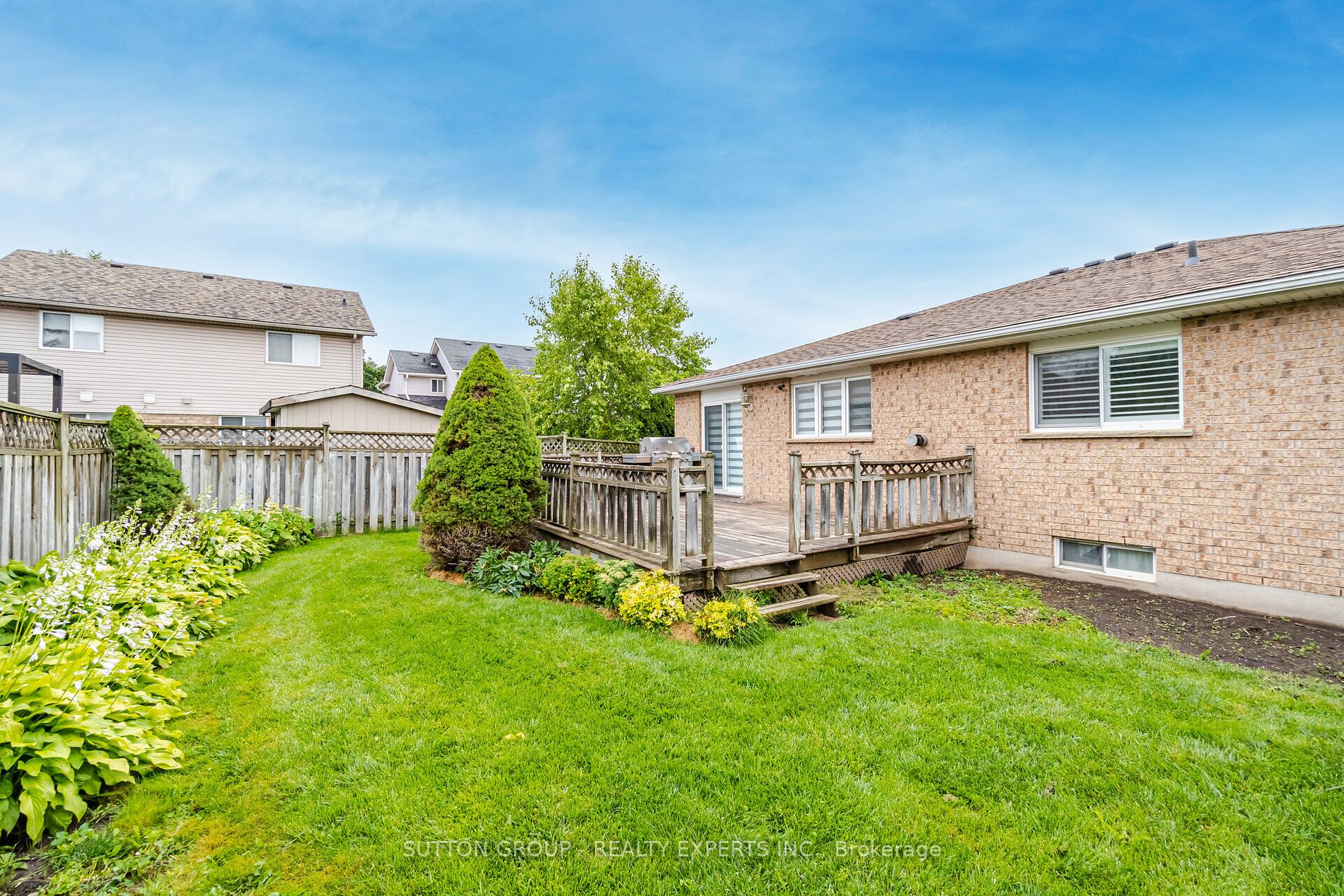 52 Alder St