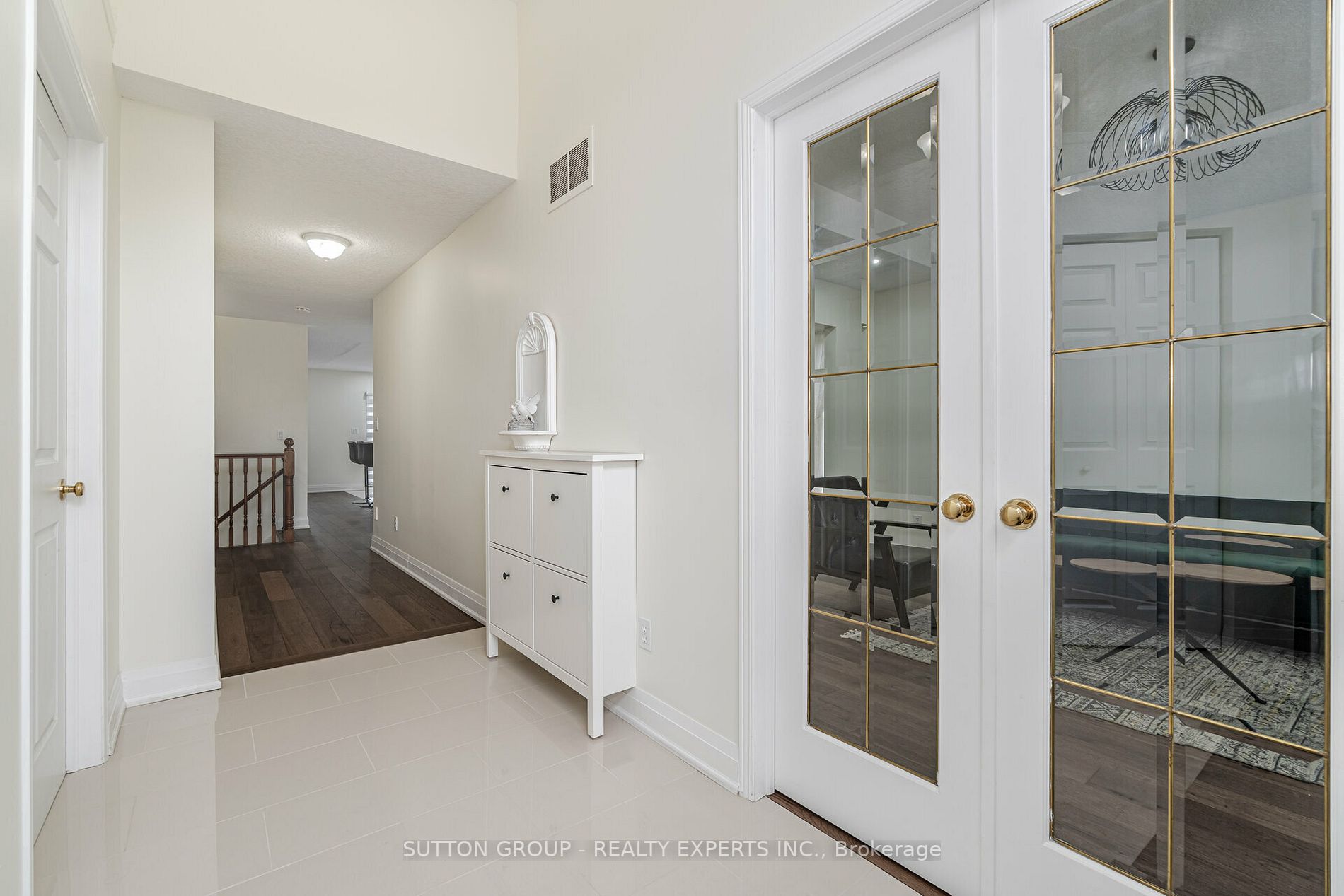 52 Alder St