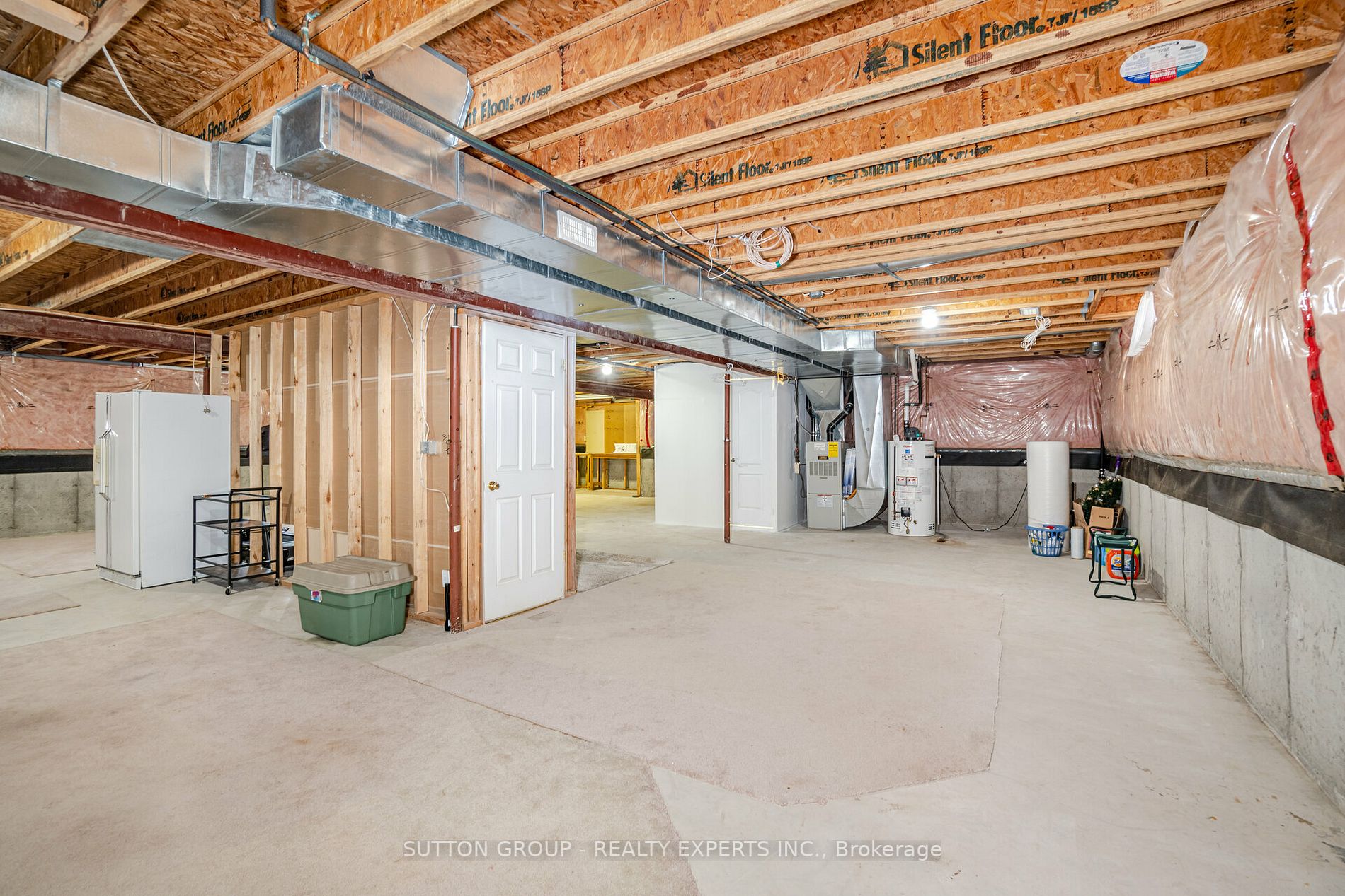 52 Alder St