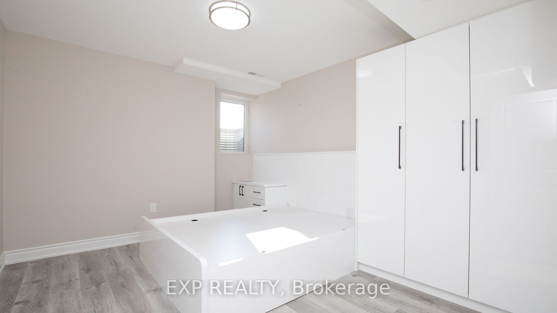 1 Henry Wilson Dr