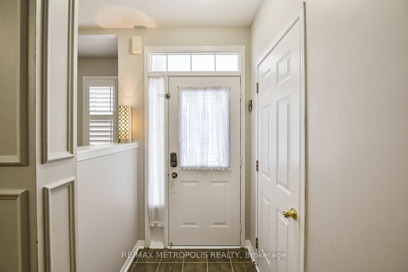 5650 Dolmite Hts, #Upper
