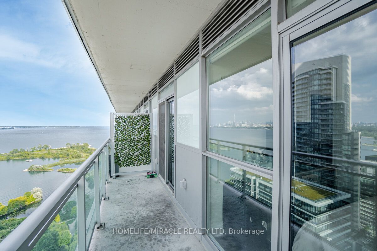 33 Shore Breeze Dr, #2707