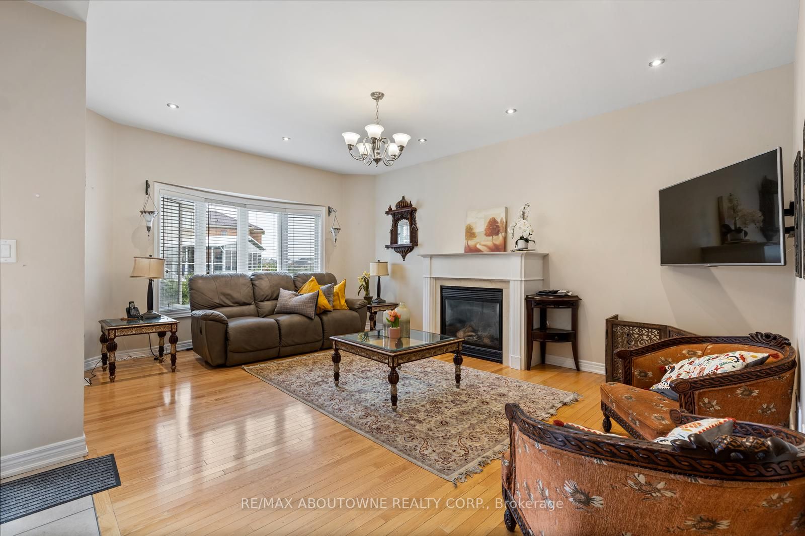 3065 Mission Hill Drive