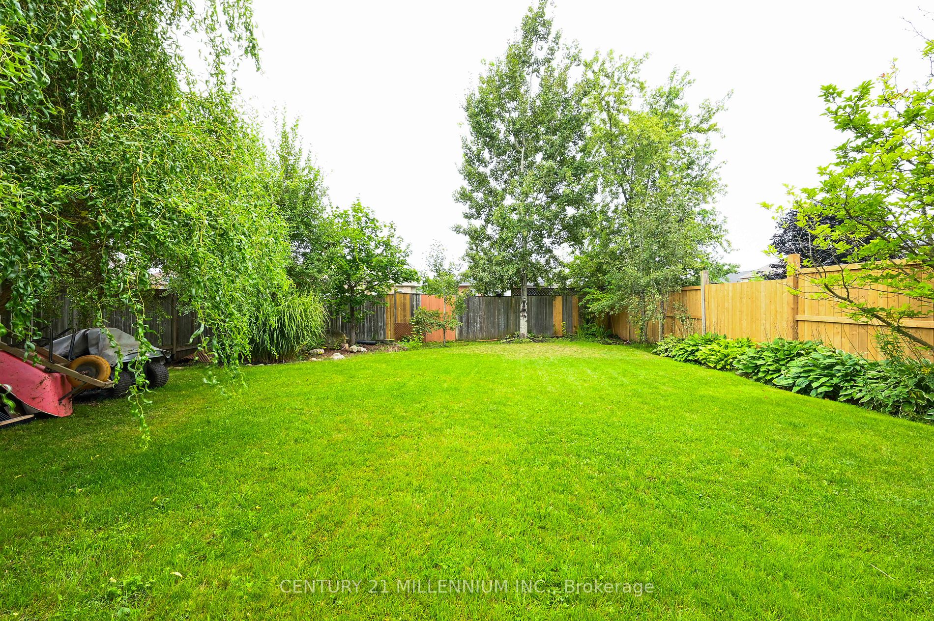 128 Benjamin Crescent