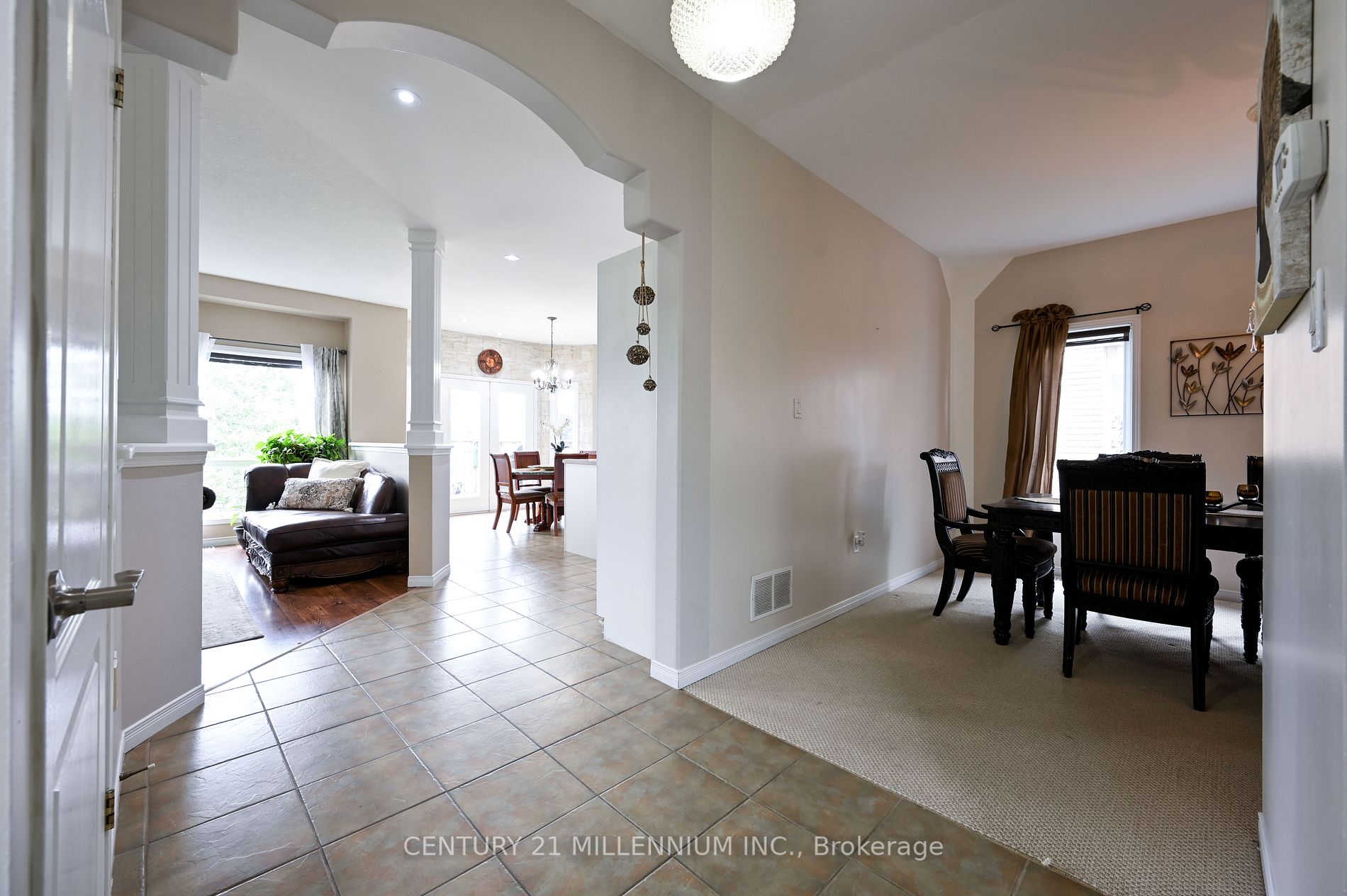 128 Benjamin Crescent
