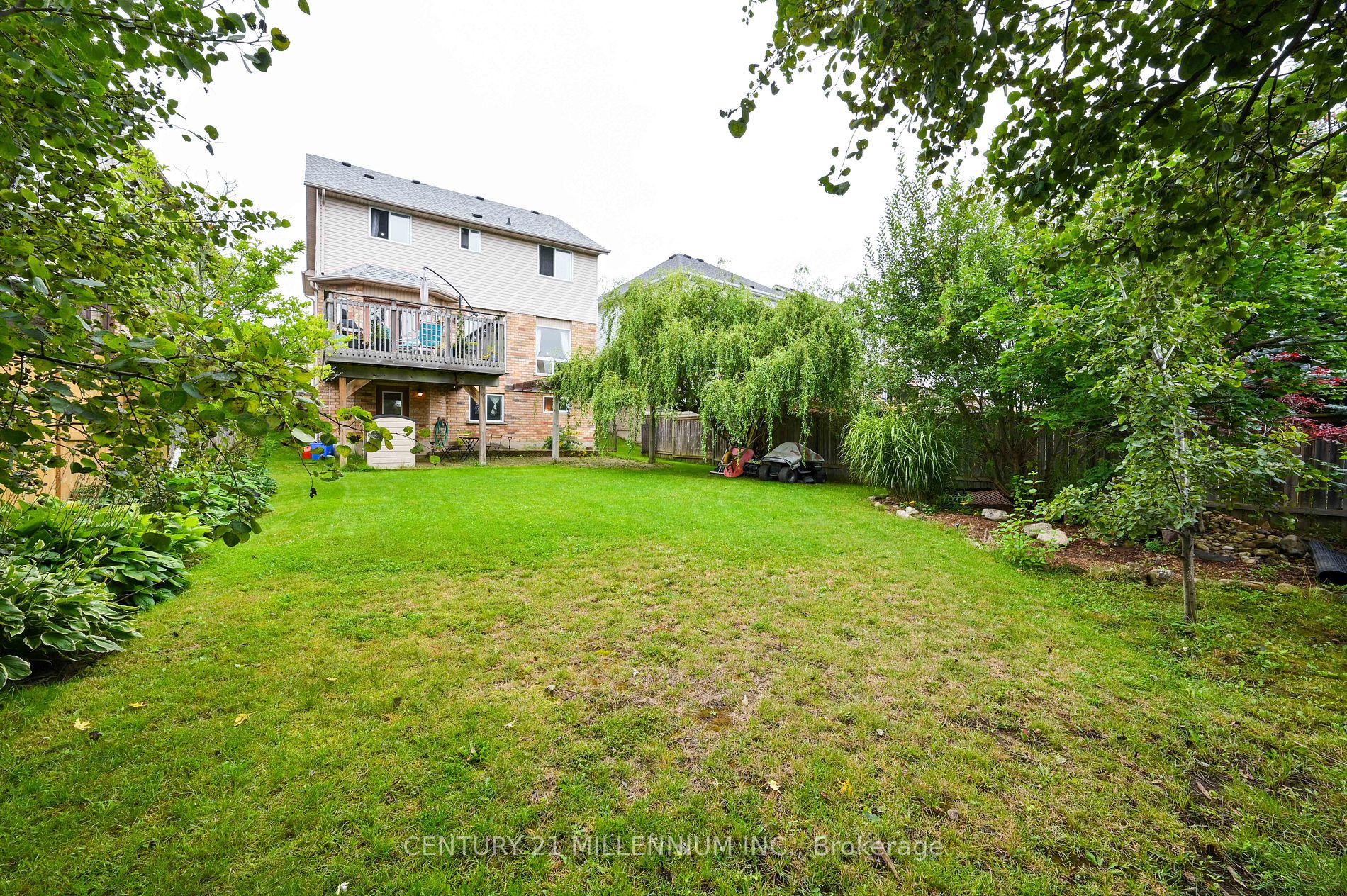 128 Benjamin Crescent