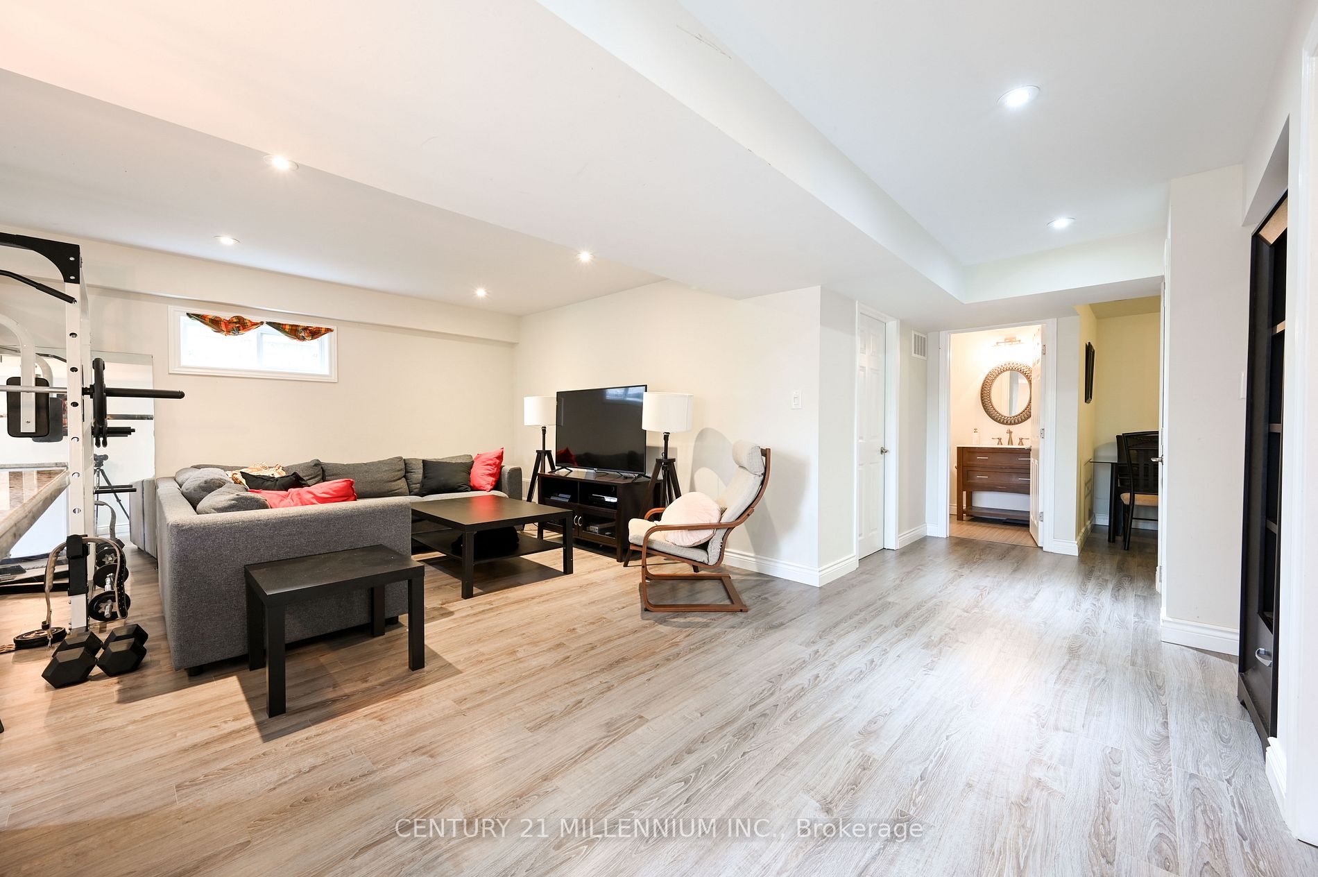 128 Benjamin Crescent