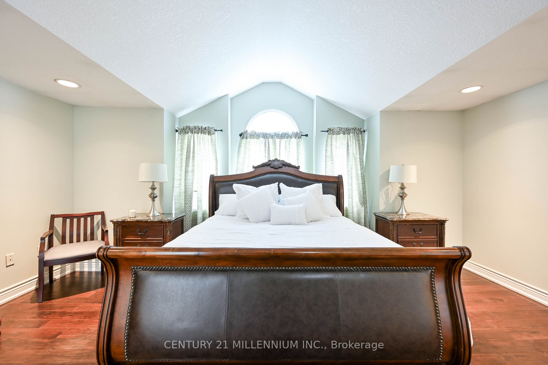 128 Benjamin Crescent