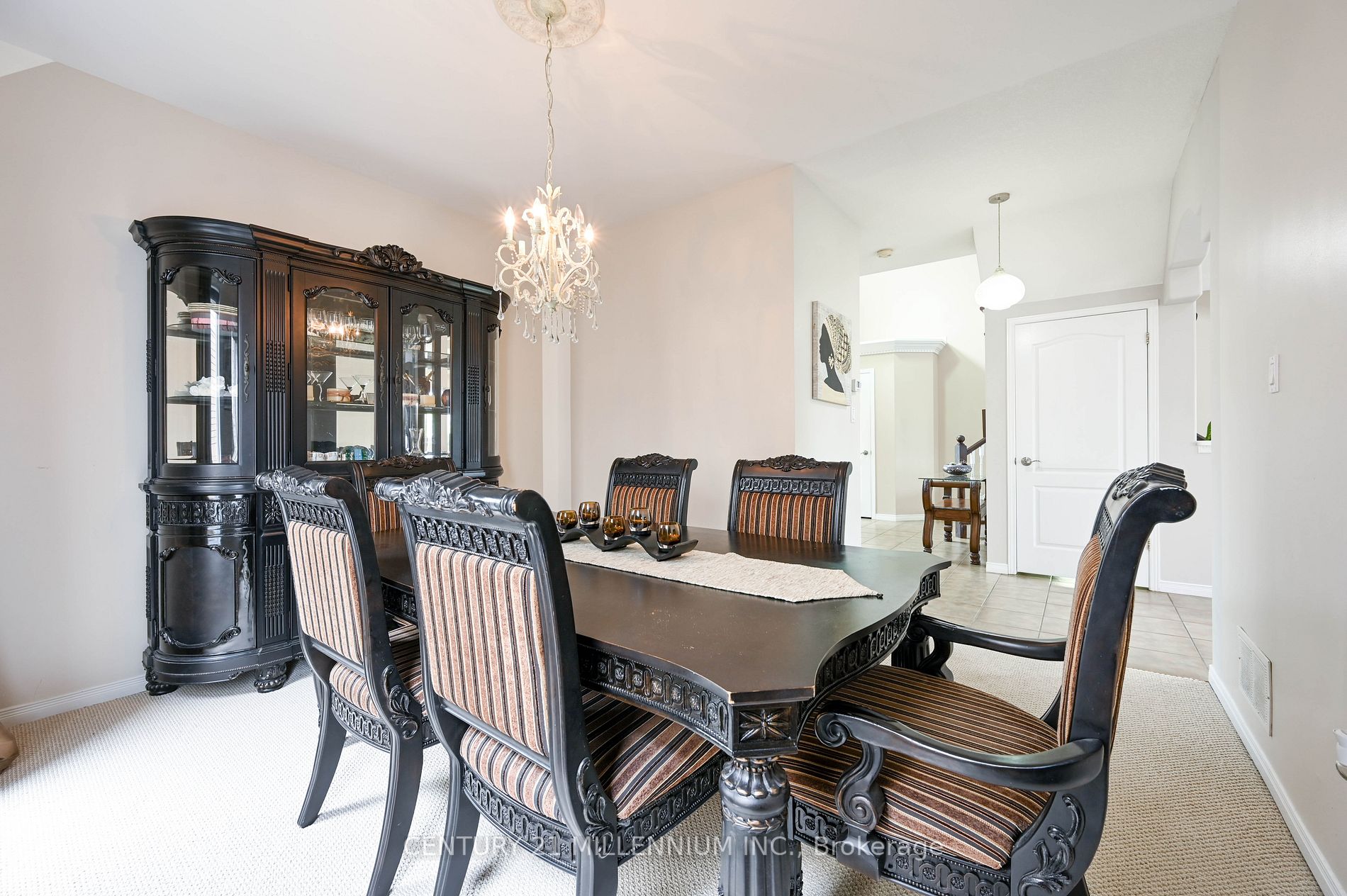 128 Benjamin Crescent