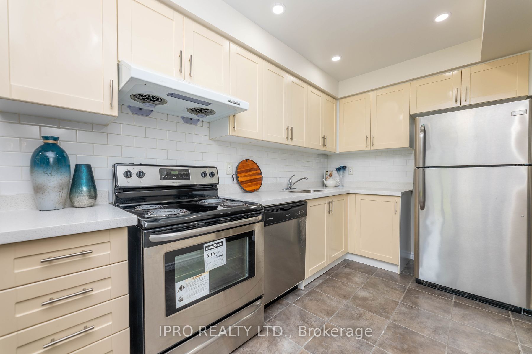 4600 Kimbermount Ave, #61