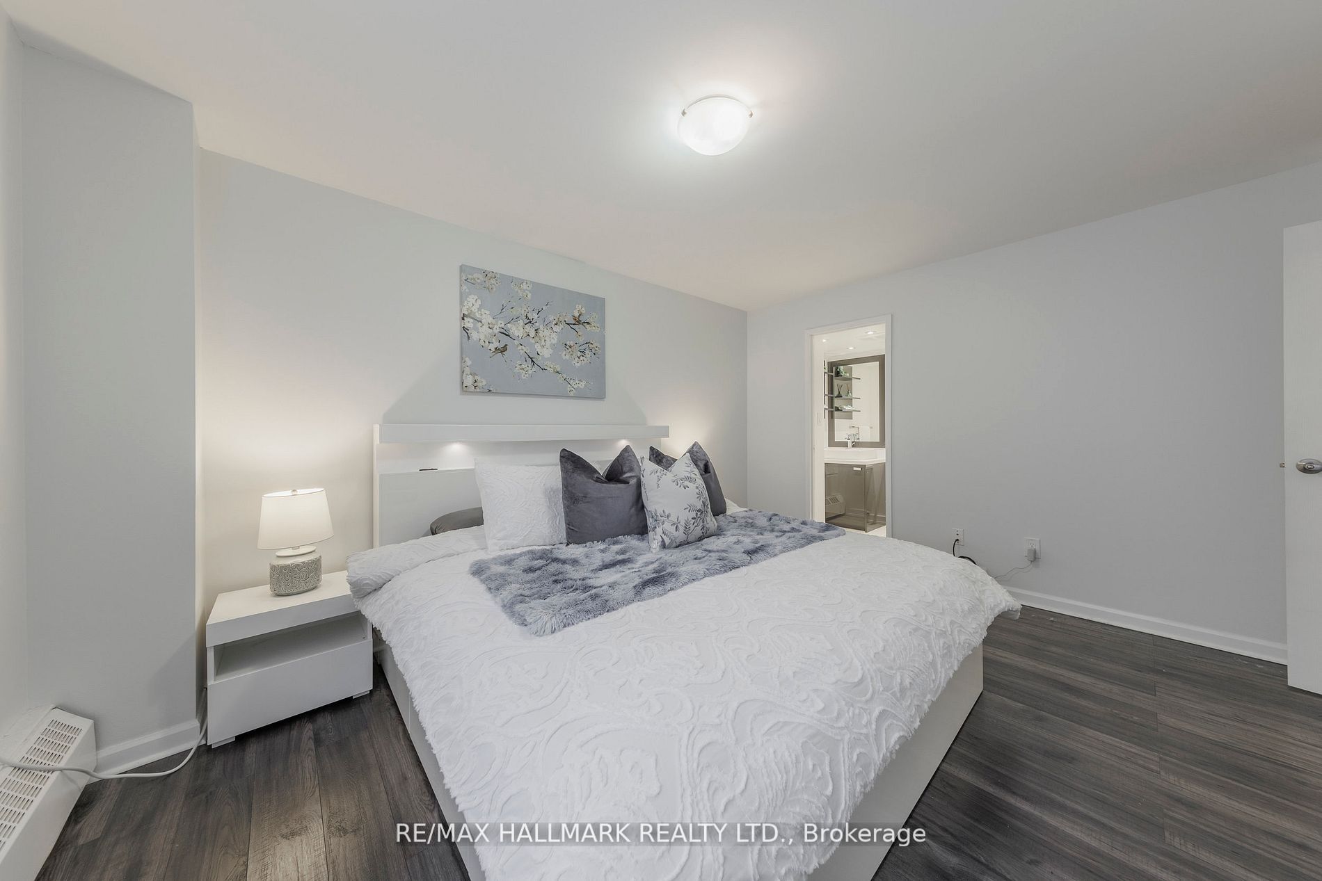 2542 Argyle Rd, #702