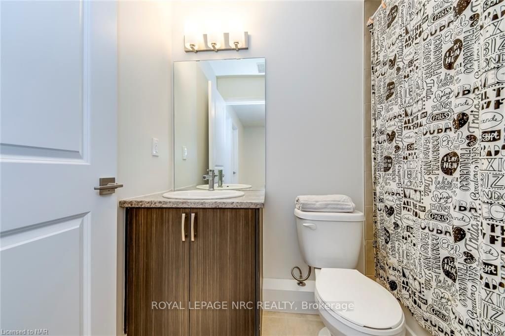 445 Ontario St S, #76