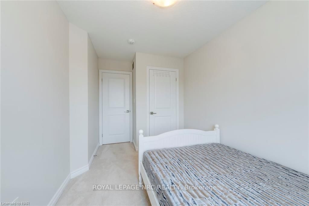 445 Ontario St S, #76