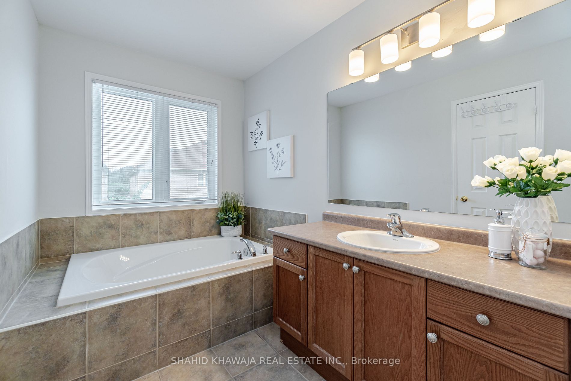 5225 Tresca Trail