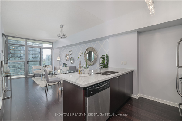 105 The Queensway Ave, Toronto