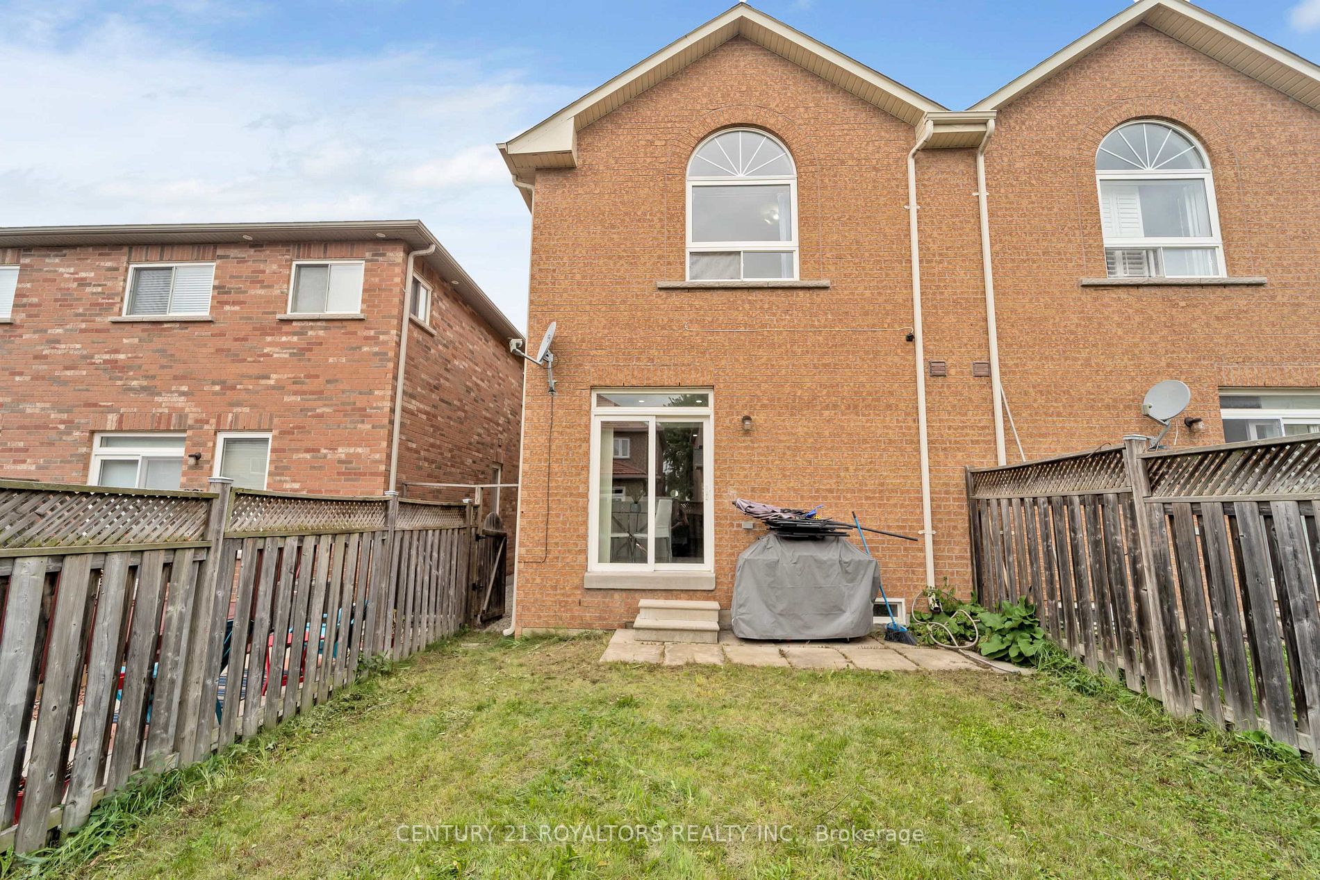36 Nathaniel Cres