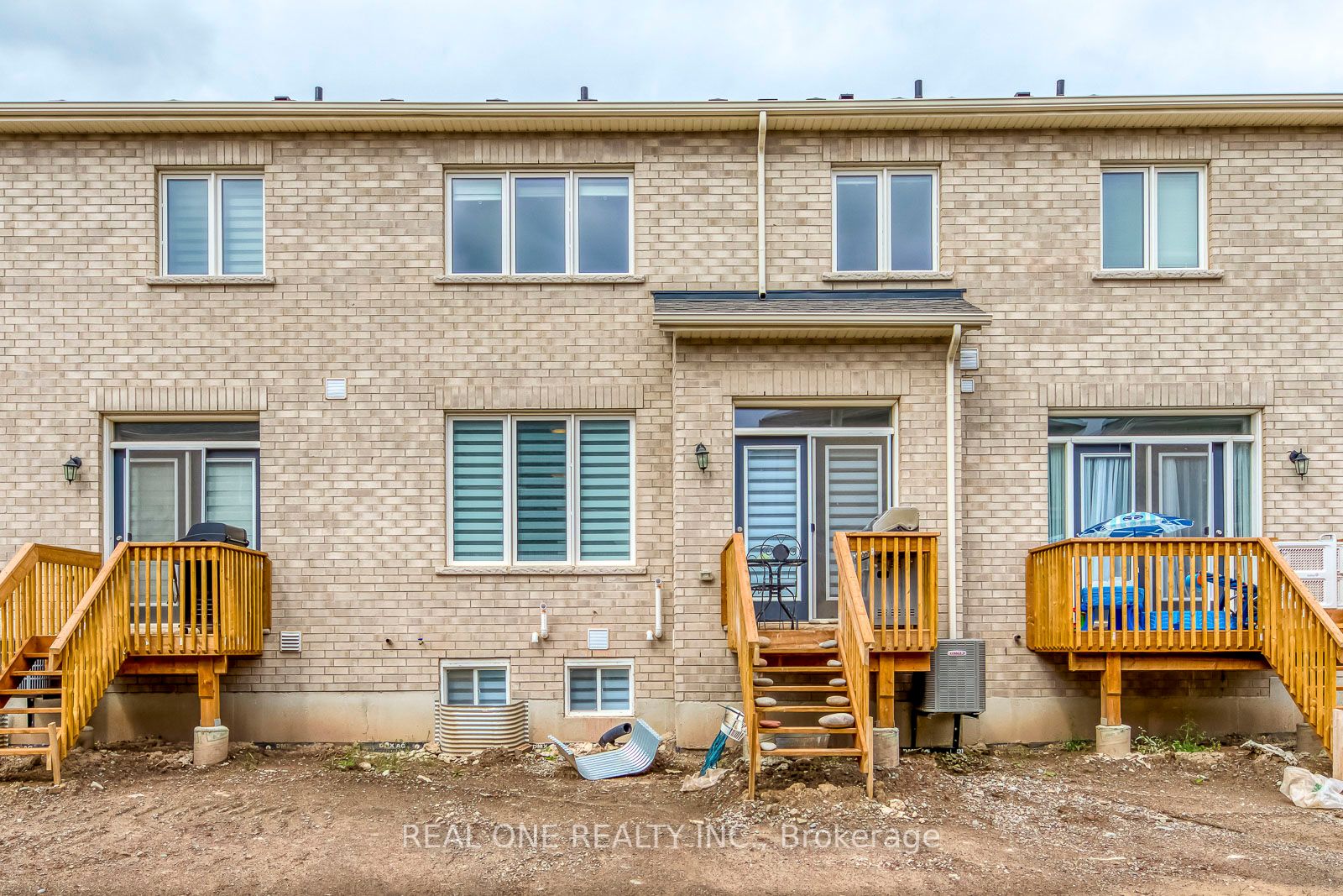 1772 Thames Circle