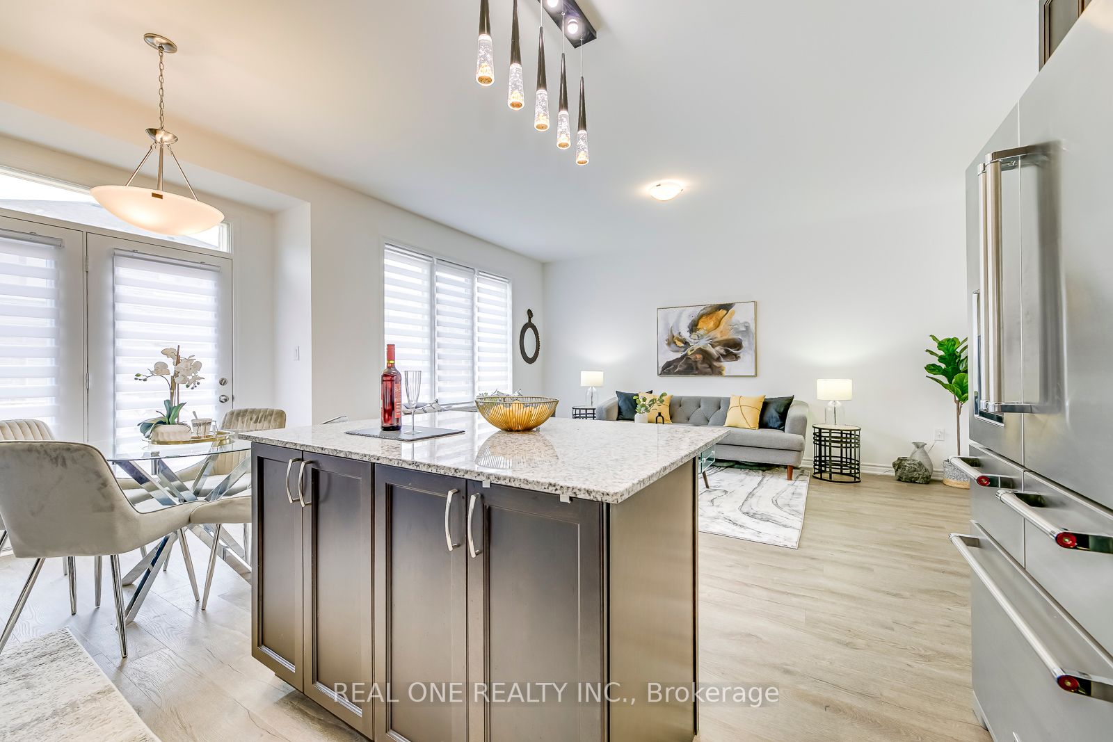 1772 Thames Circle