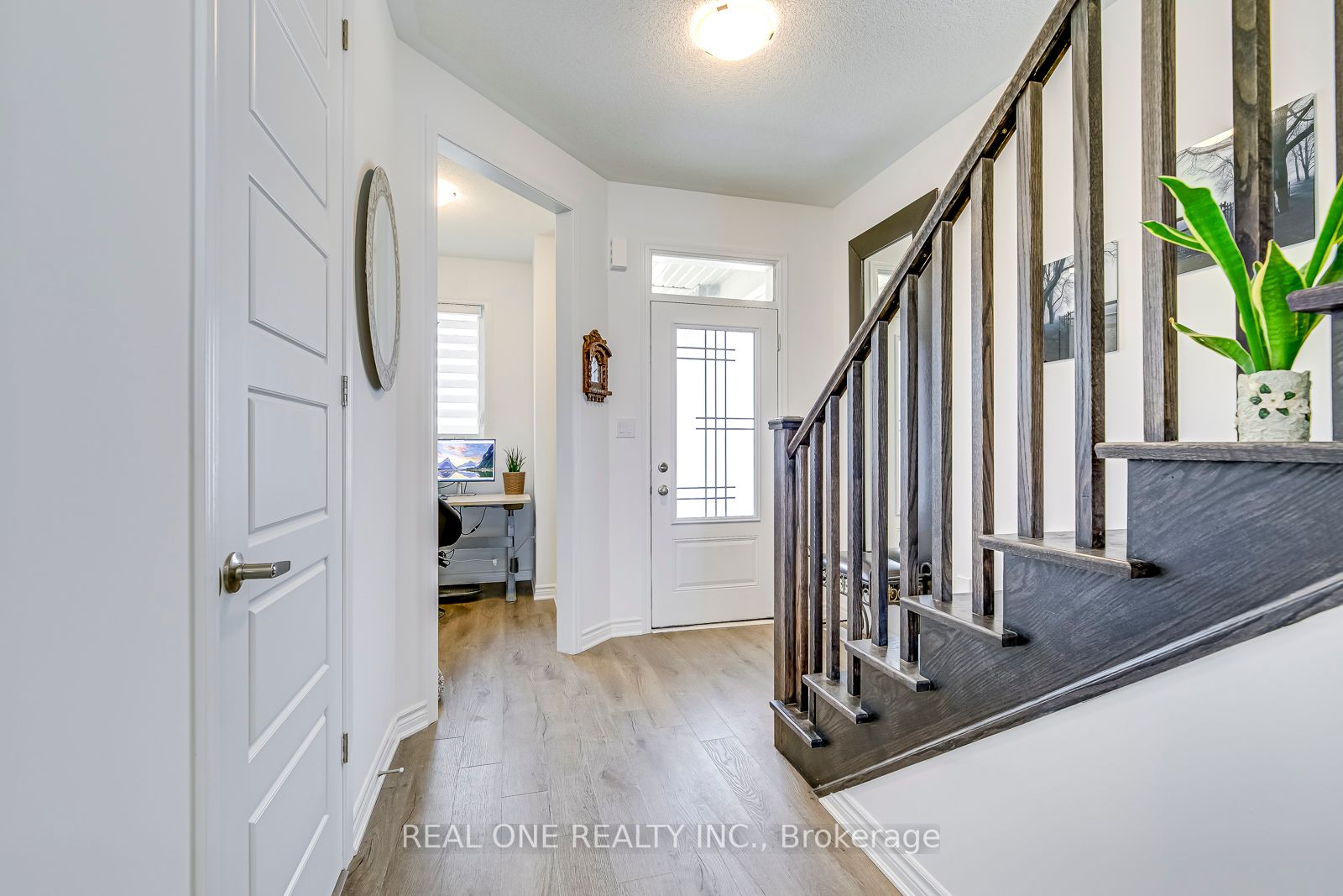 1772 Thames Circle